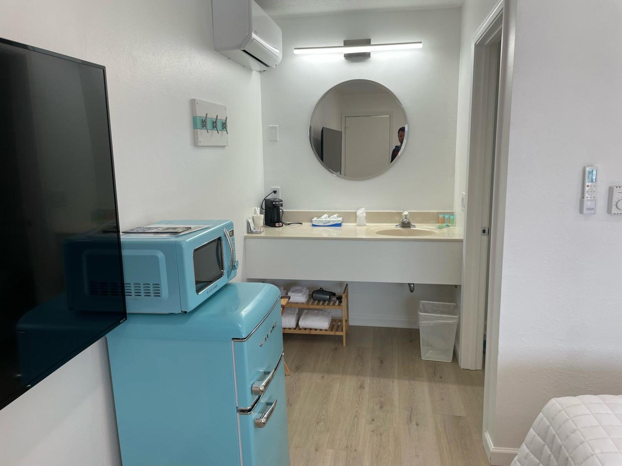 Single King Room Lake City المظهر الخارجي الصورة